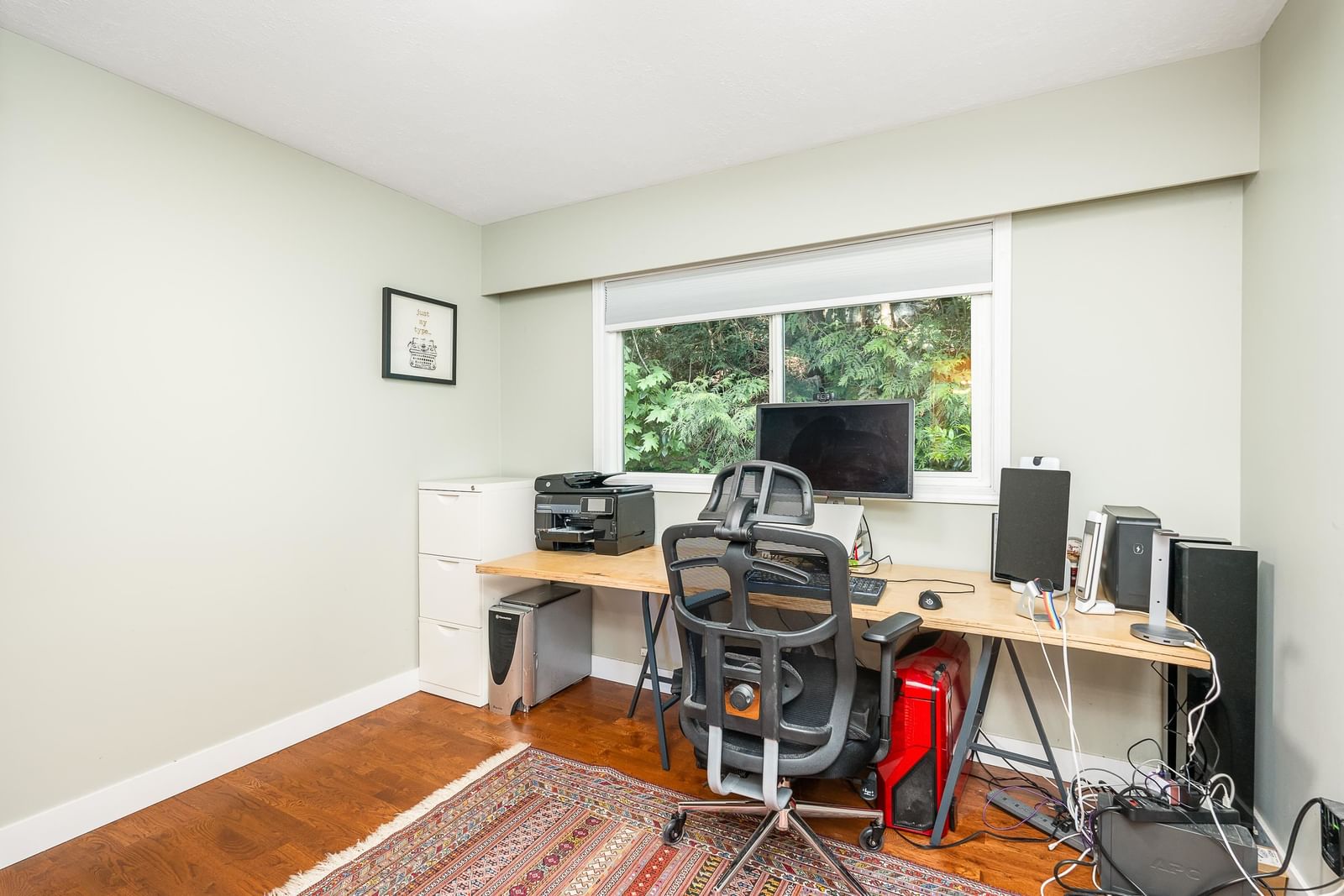 Listing Image 17