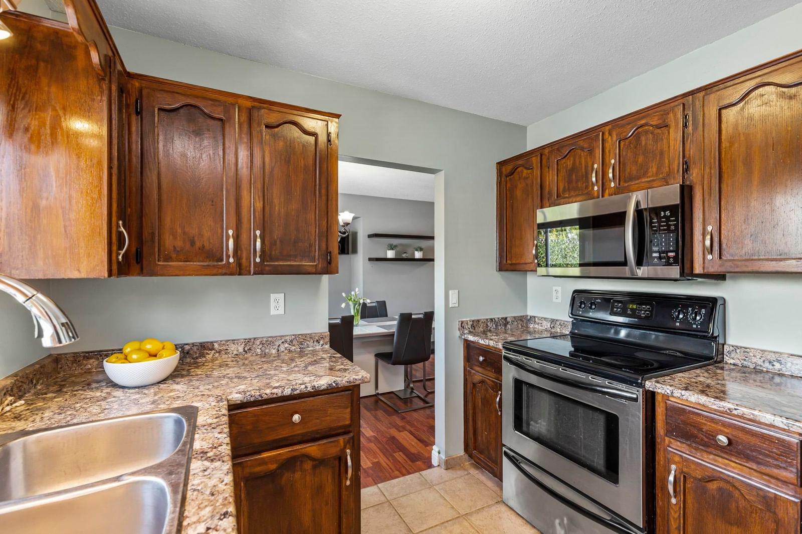 Listing Image 13