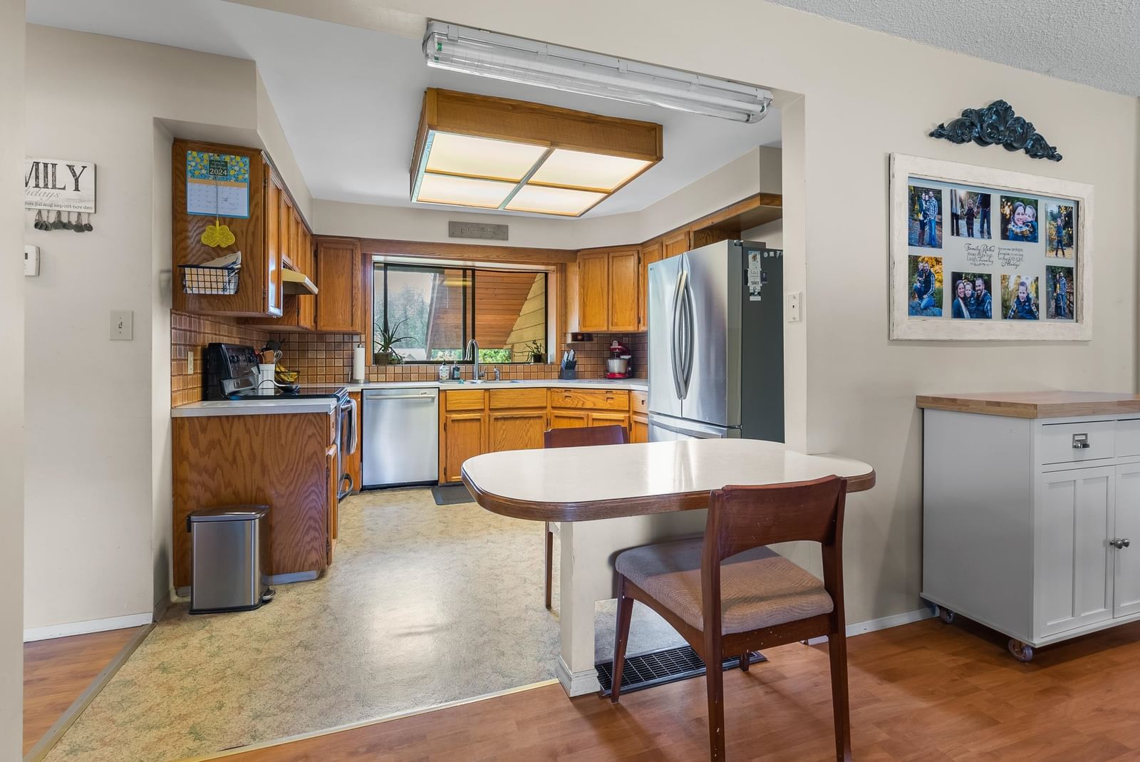 Listing Image 14