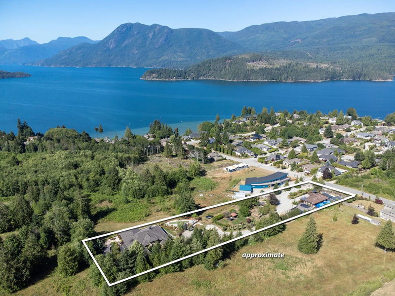 6391&93 Sandpiper Road, Sechelt, British Columbia (MLS R2908776)