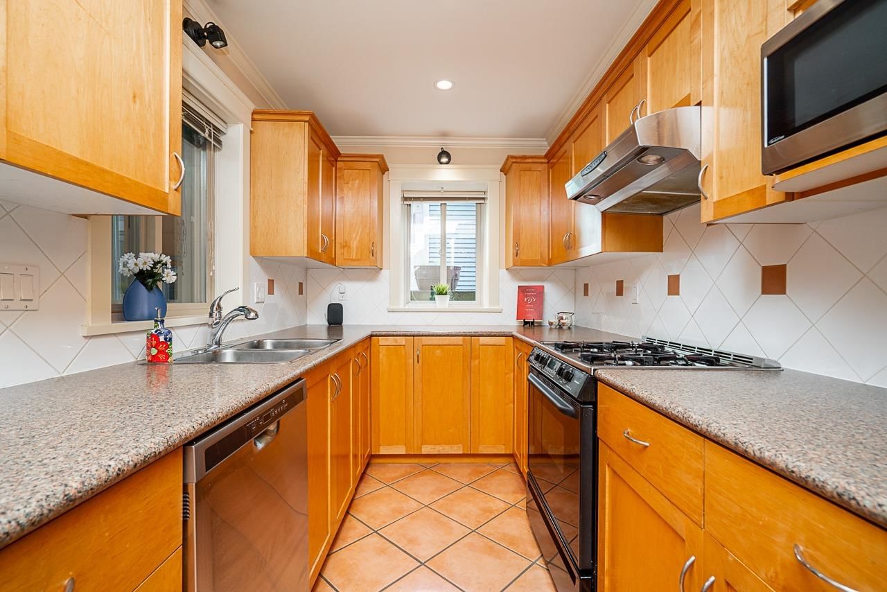 Listing Image 12