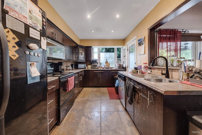 2303 Mckenzie Road, Abbotsford, V2S 4A1 | Image 2