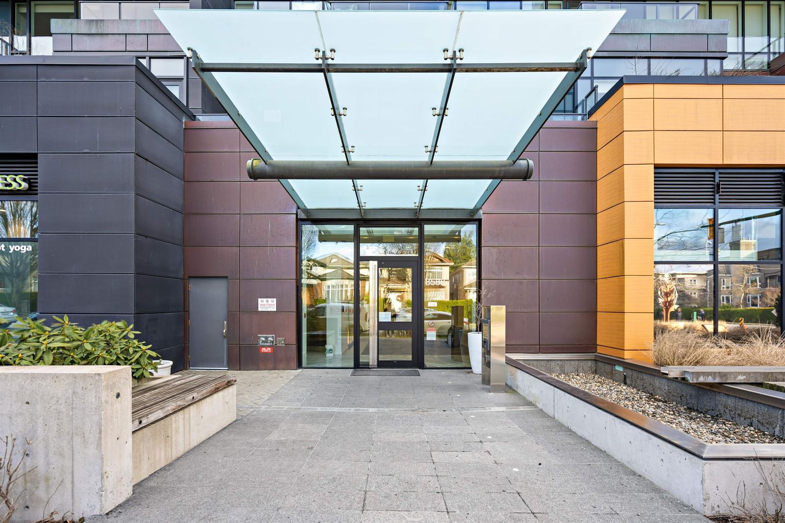 Listing Image 19