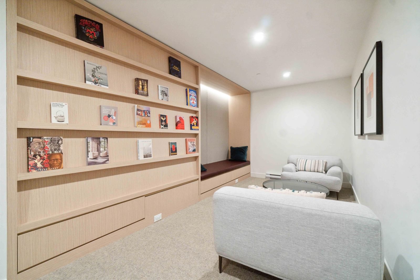 Listing Image 19