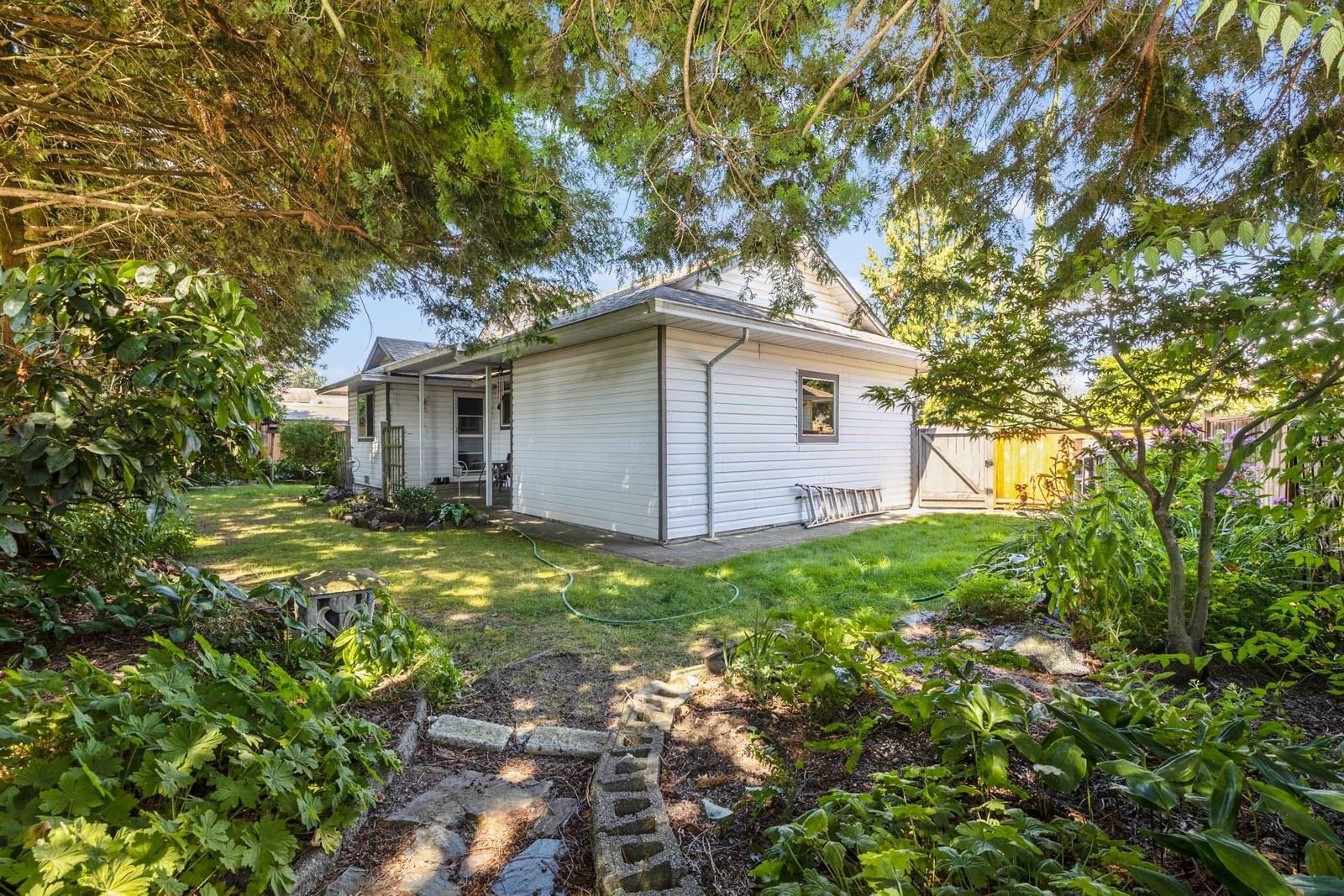 Listing Image 23