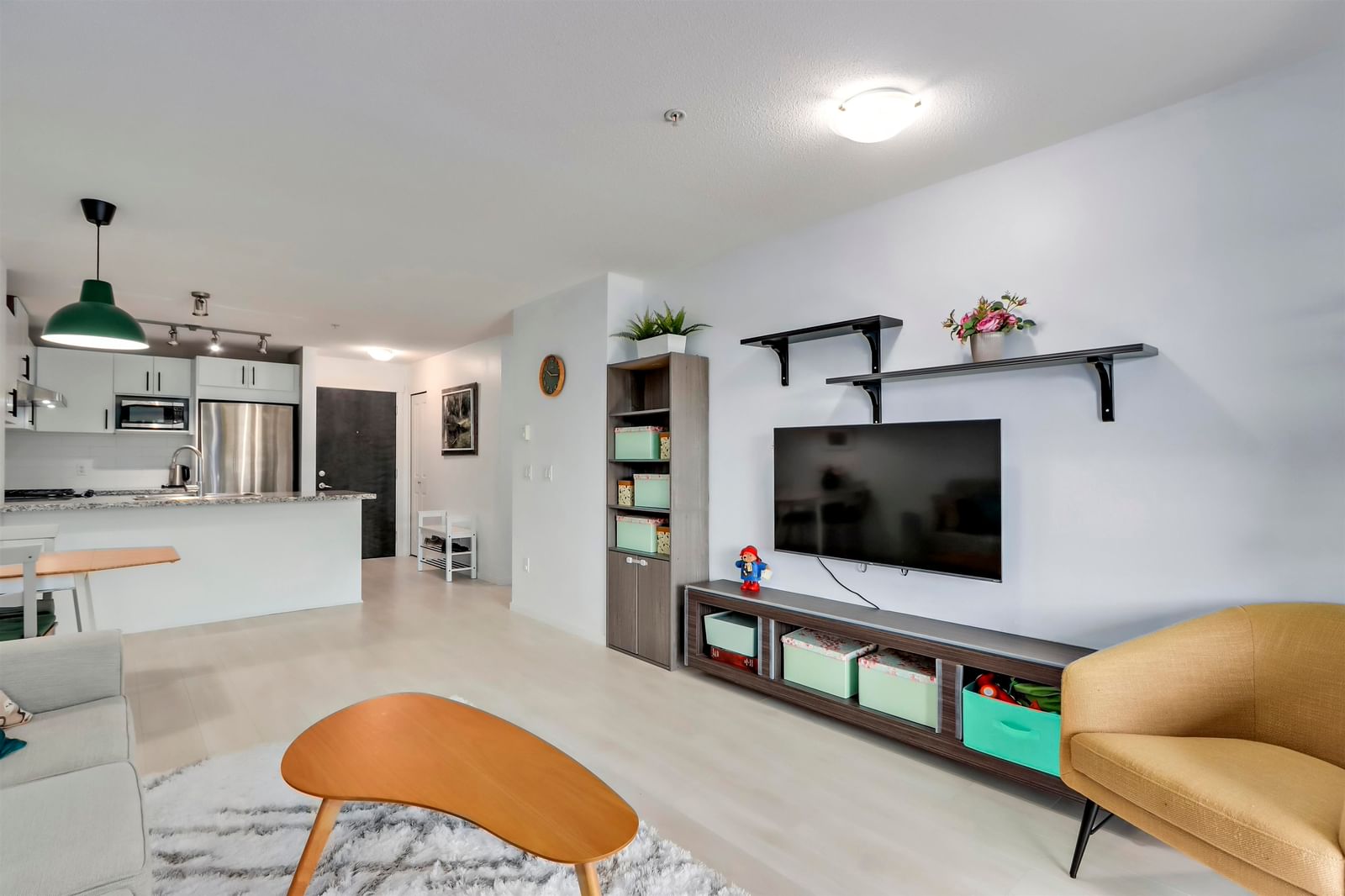 Listing Image 11