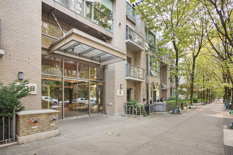 928 Richards Street #807, Vancouver, British Columbia (MLS R2909005)