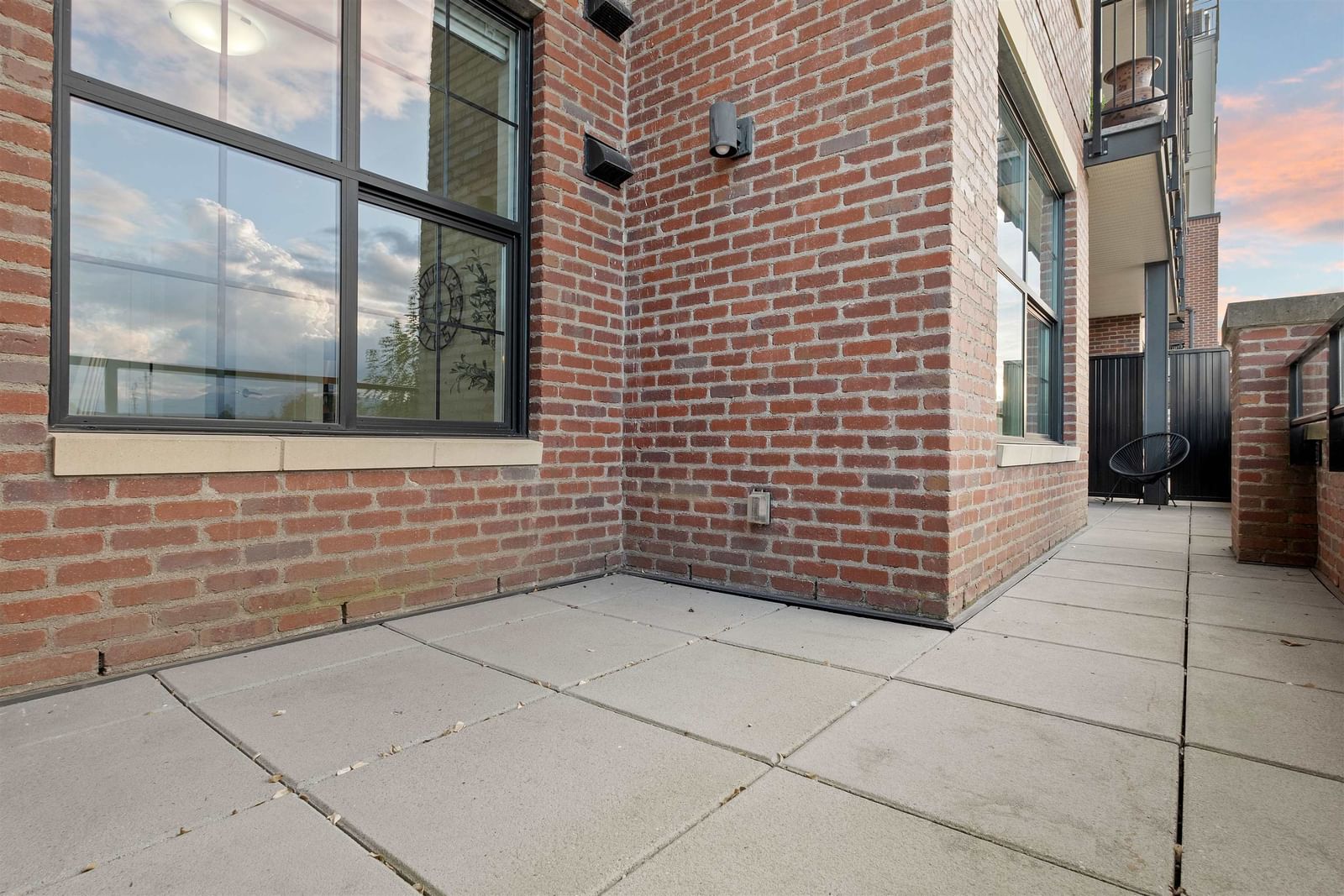 Listing Image 26