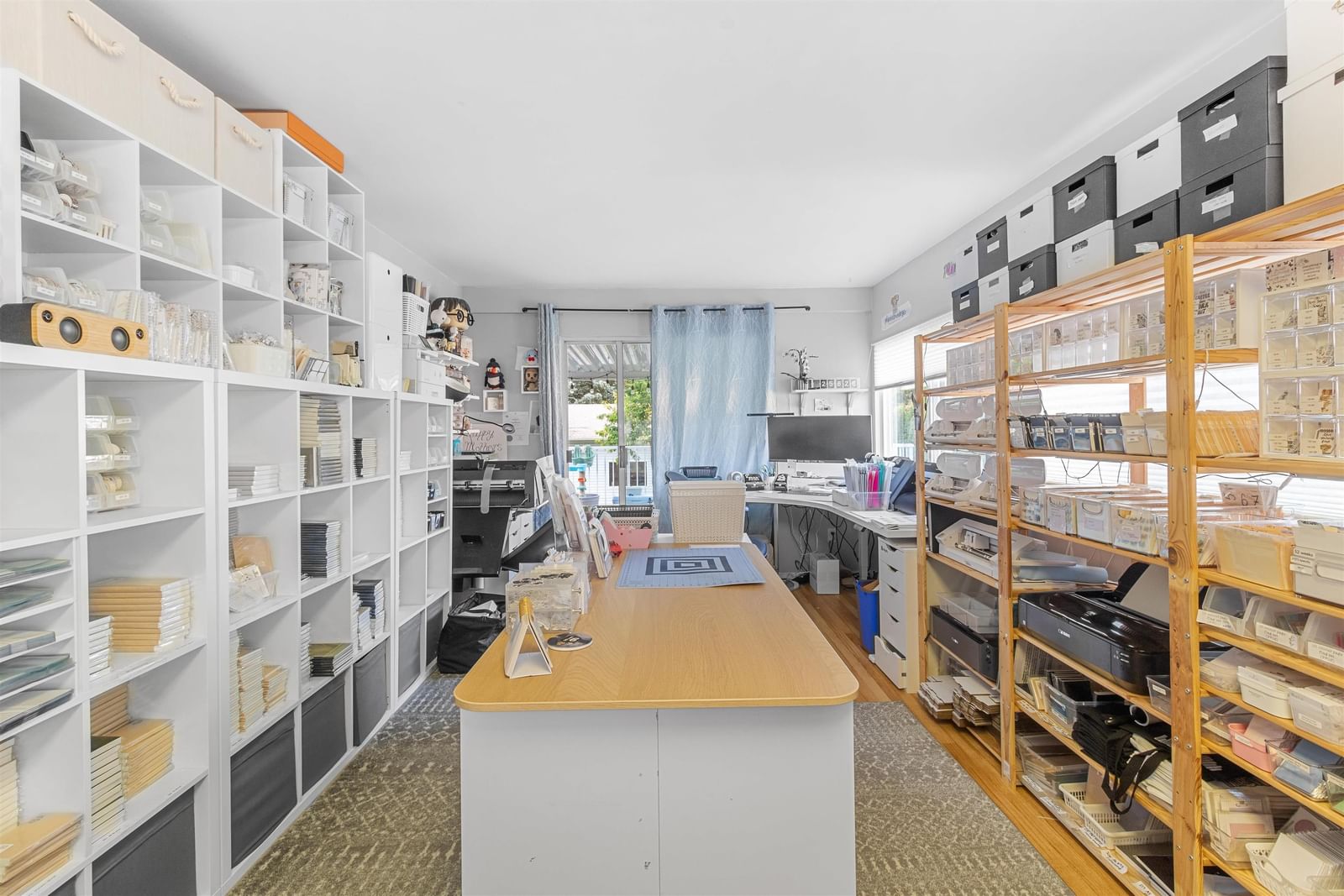 Listing Image 11