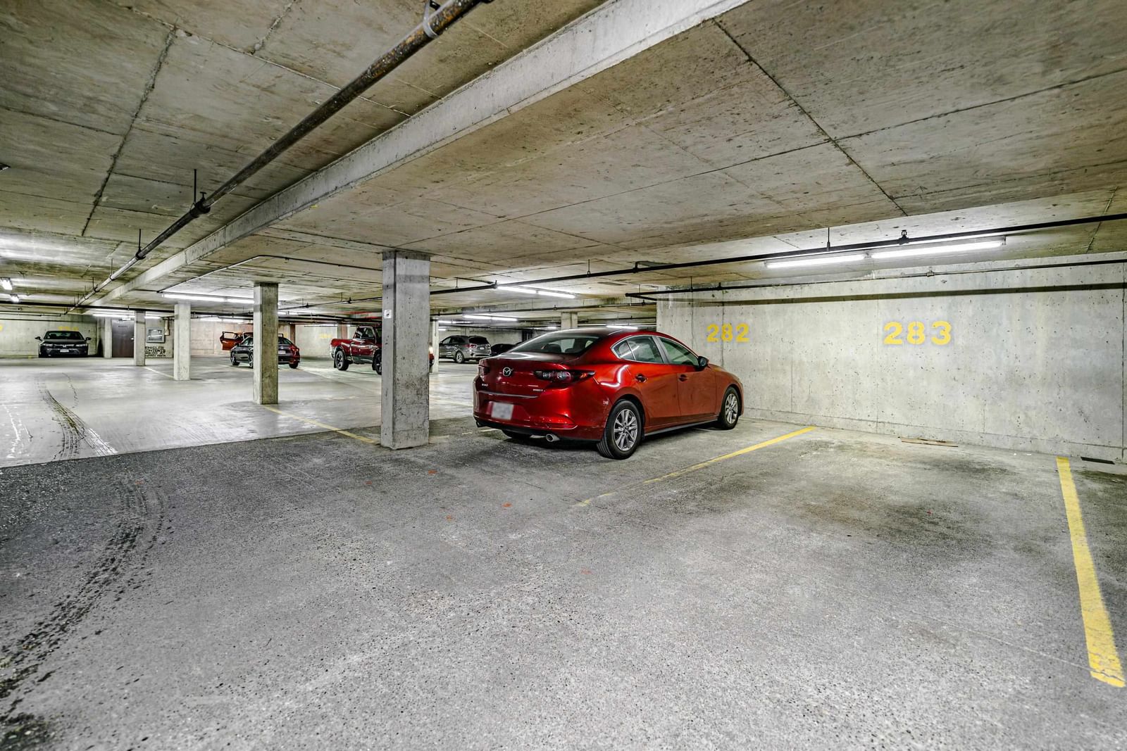 Listing Image 18