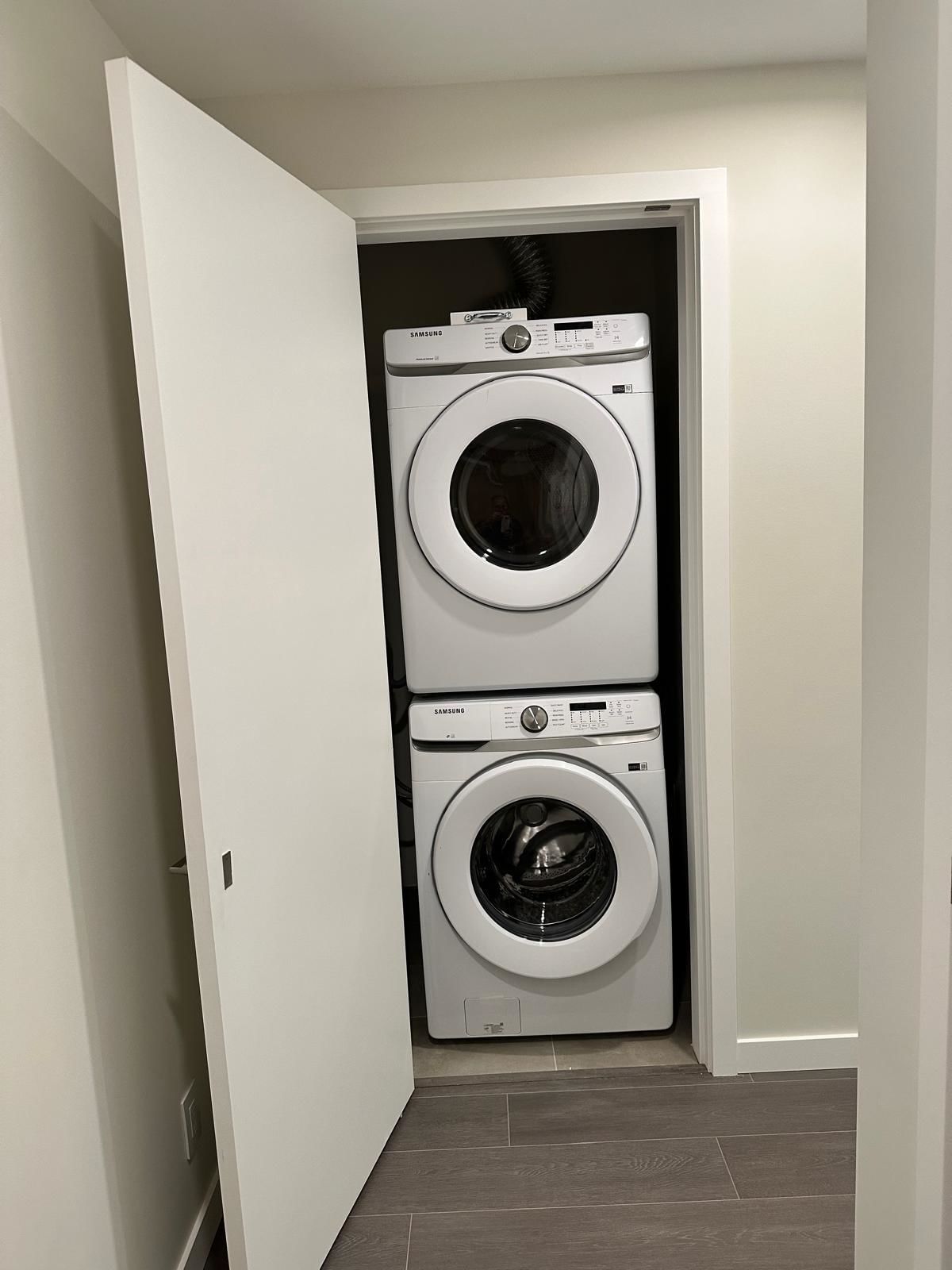 Listing Image 17