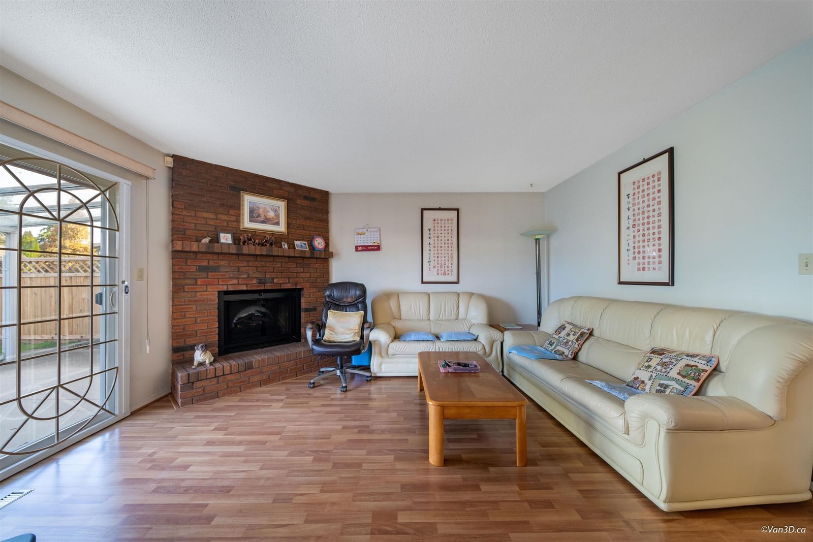 Listing Image 16
