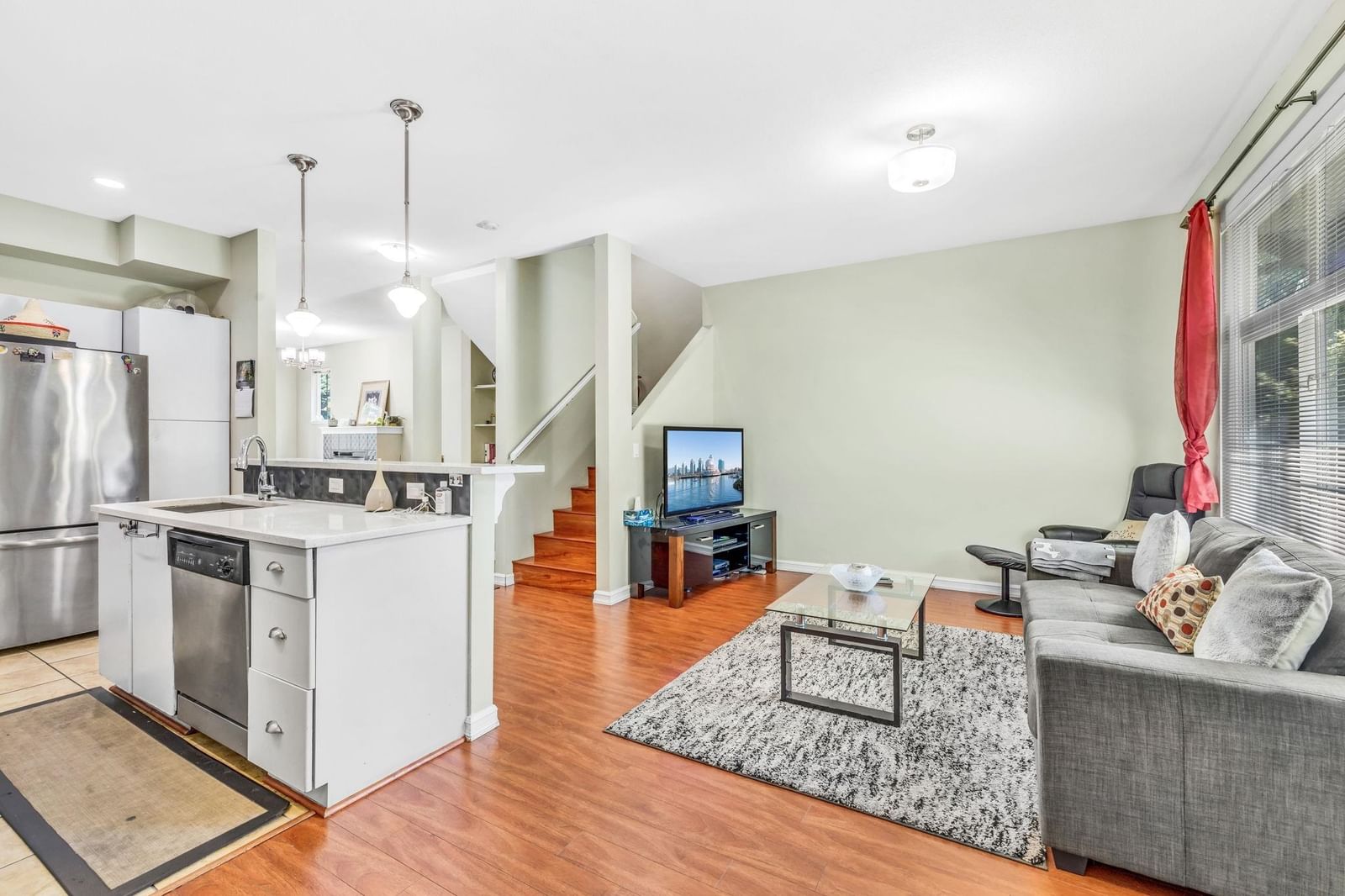Listing Image 15