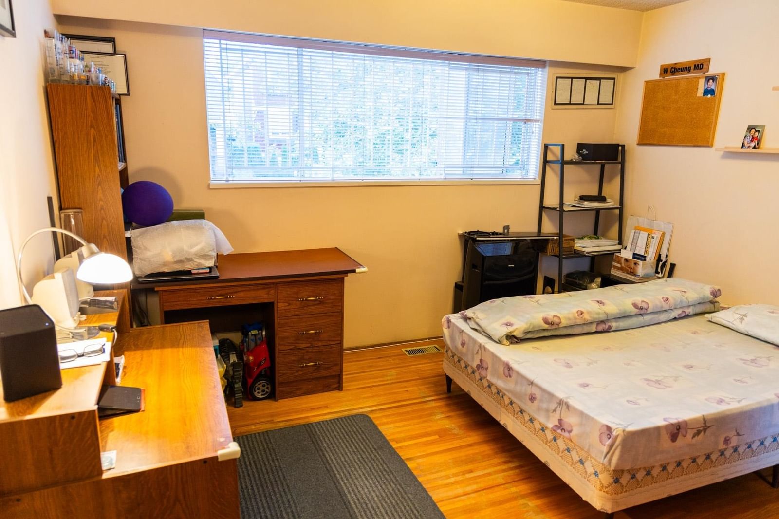 Listing Image 11