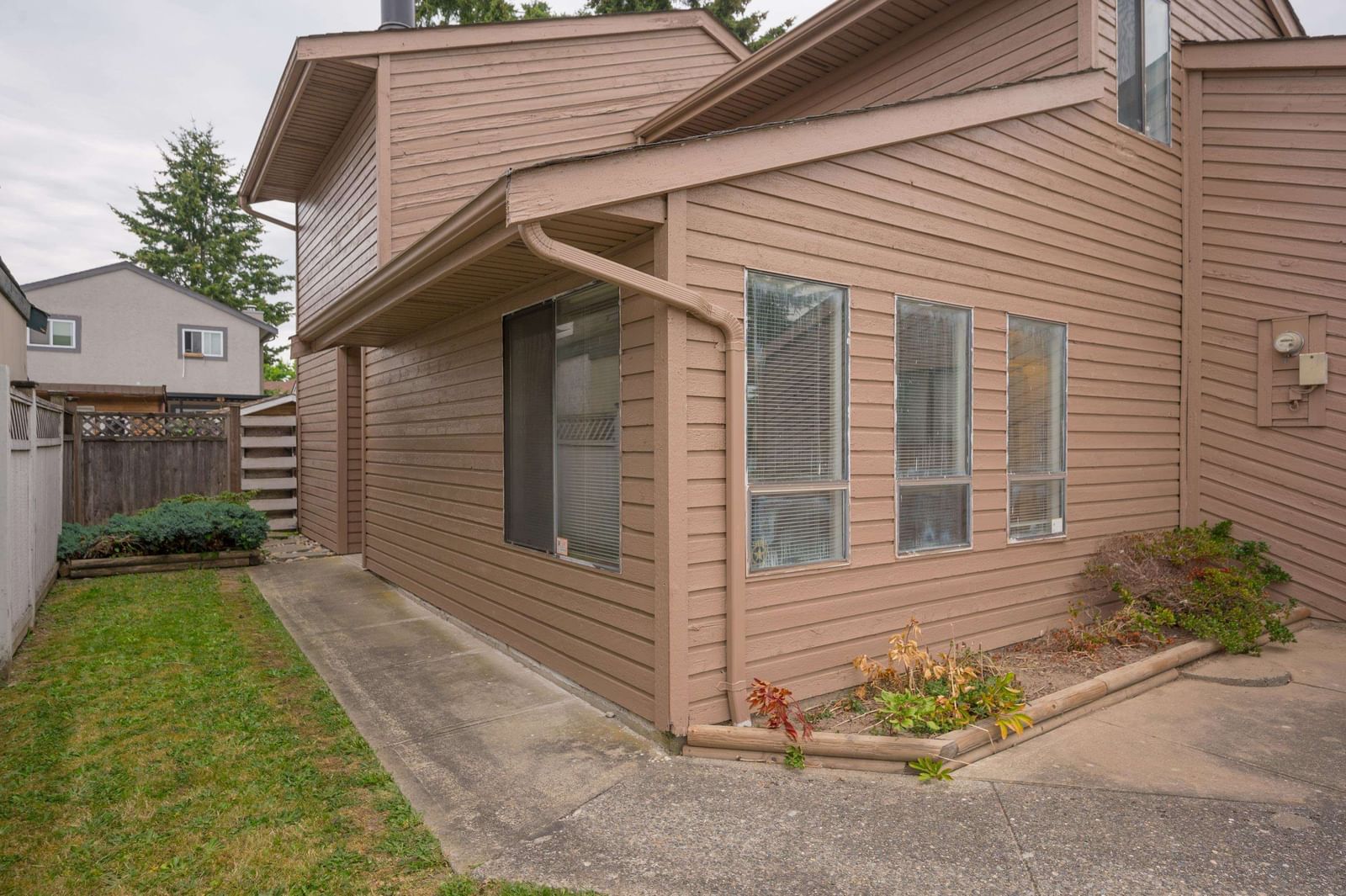Listing Image 24