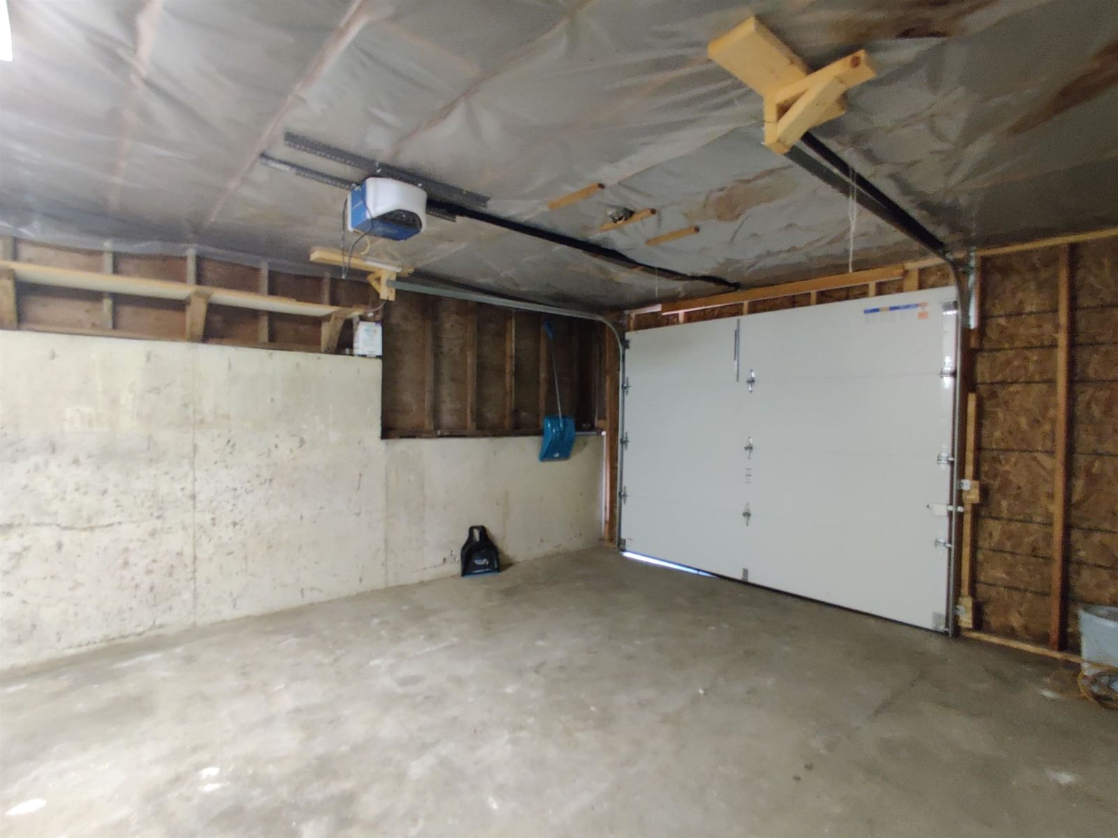 Listing Image 24