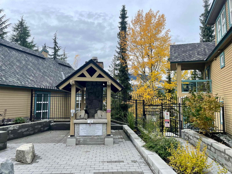 208 - 4865 Painted Cliff Road, Whistler, V6Z 2W4 | Image 3