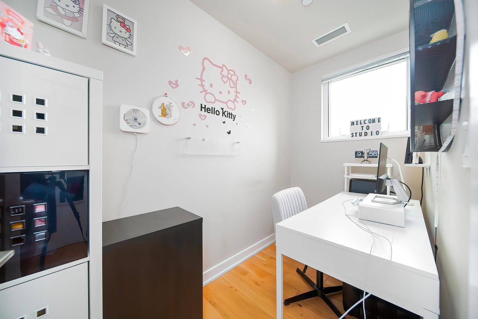 Listing Image 10