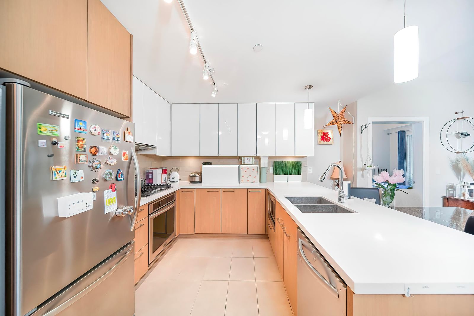 Listing Image 14
