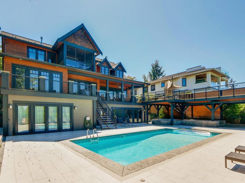 2737 Crescent Drive, Surrey, V4A 3J9 | Image 2