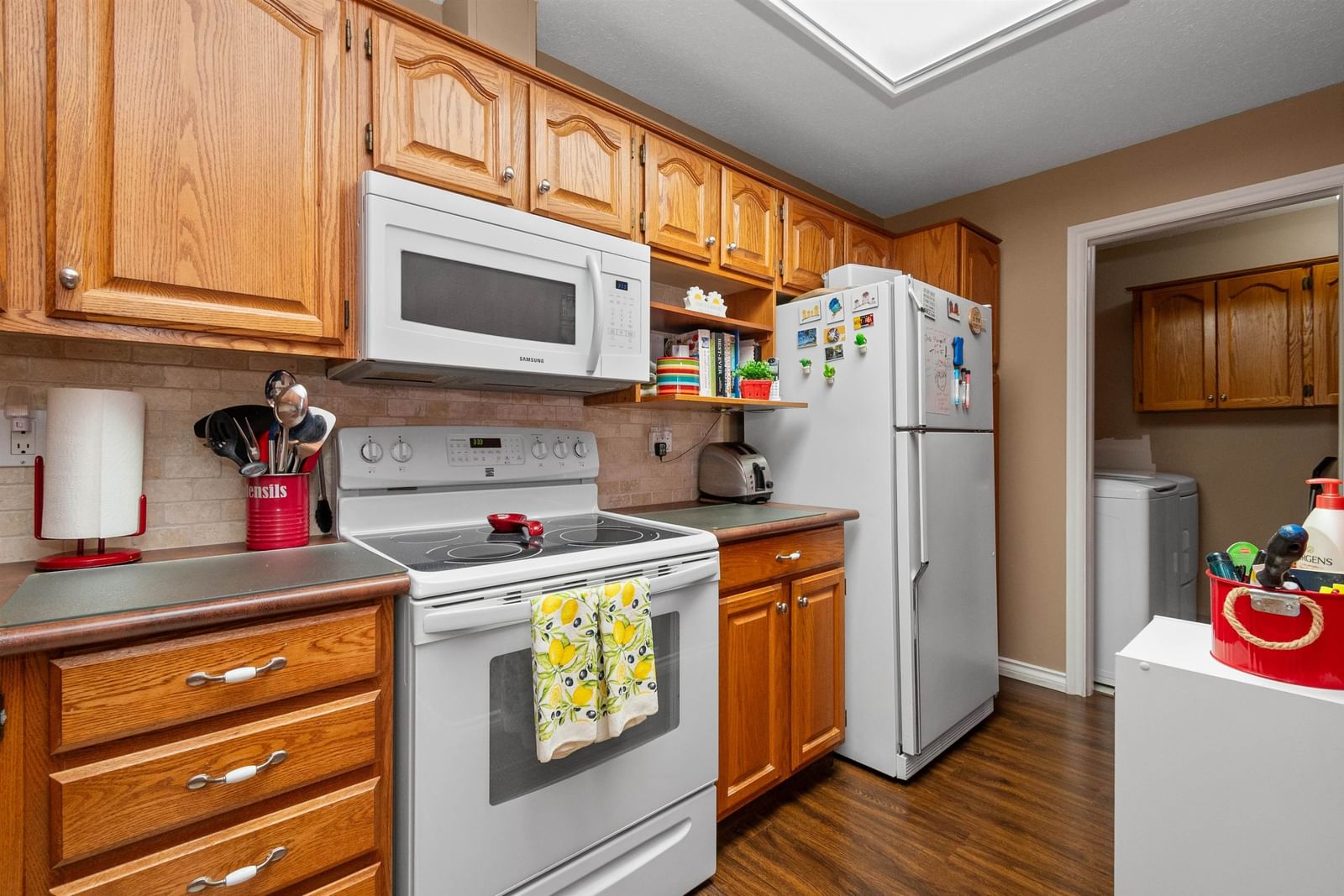 Listing Image 15