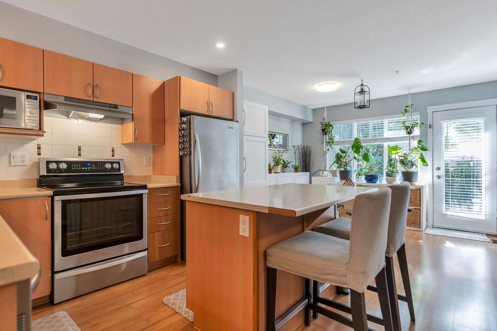 Listing Image 11