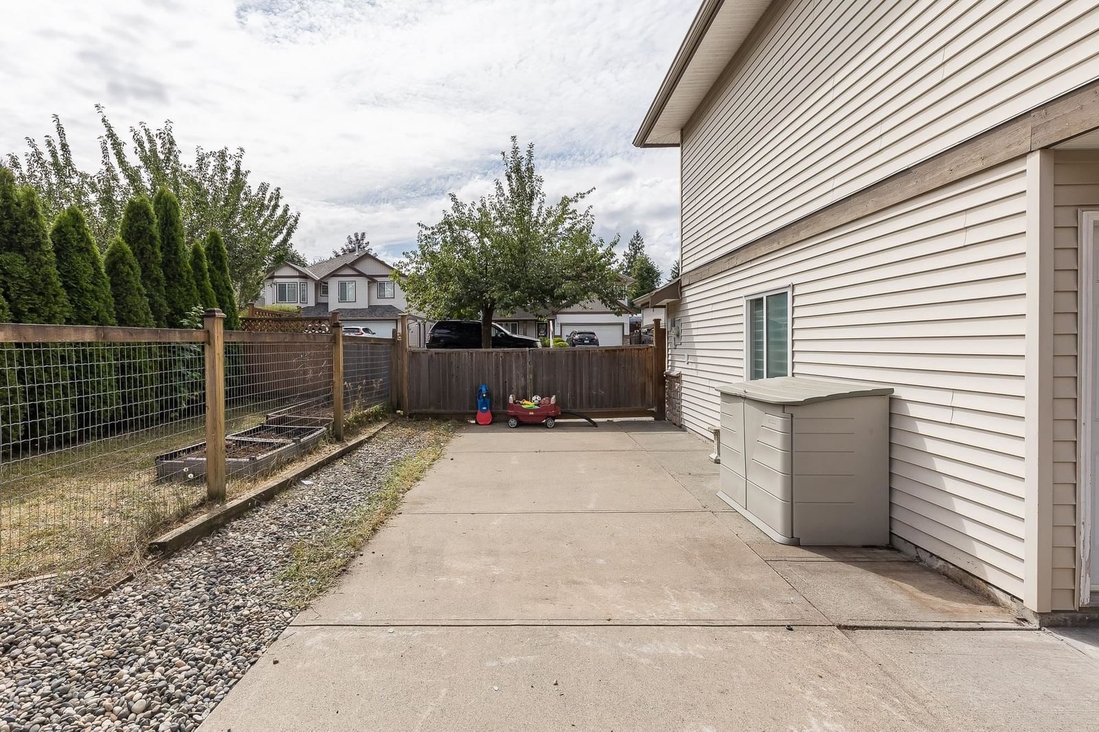 Listing Image 38