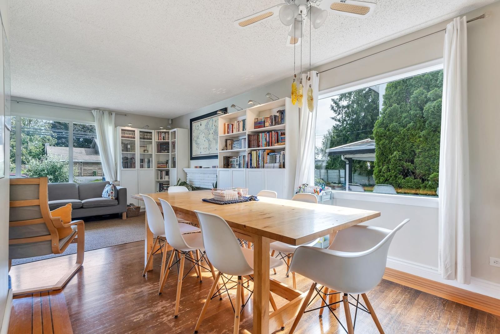 Listing Image 12