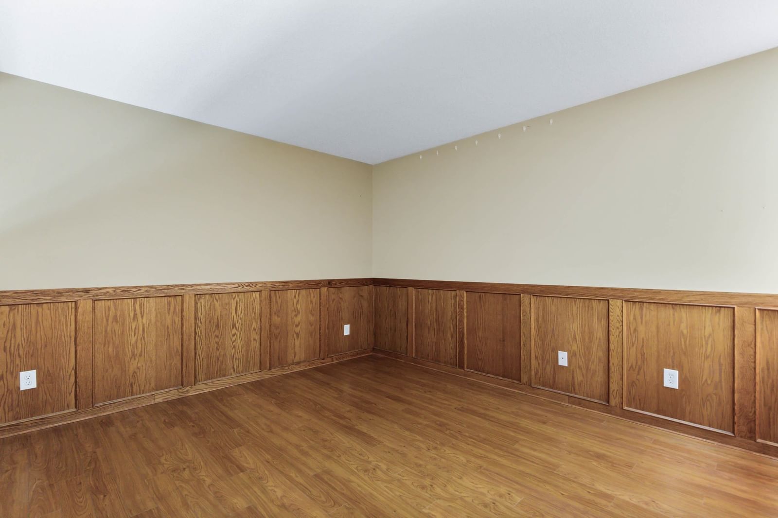 Listing Image 26