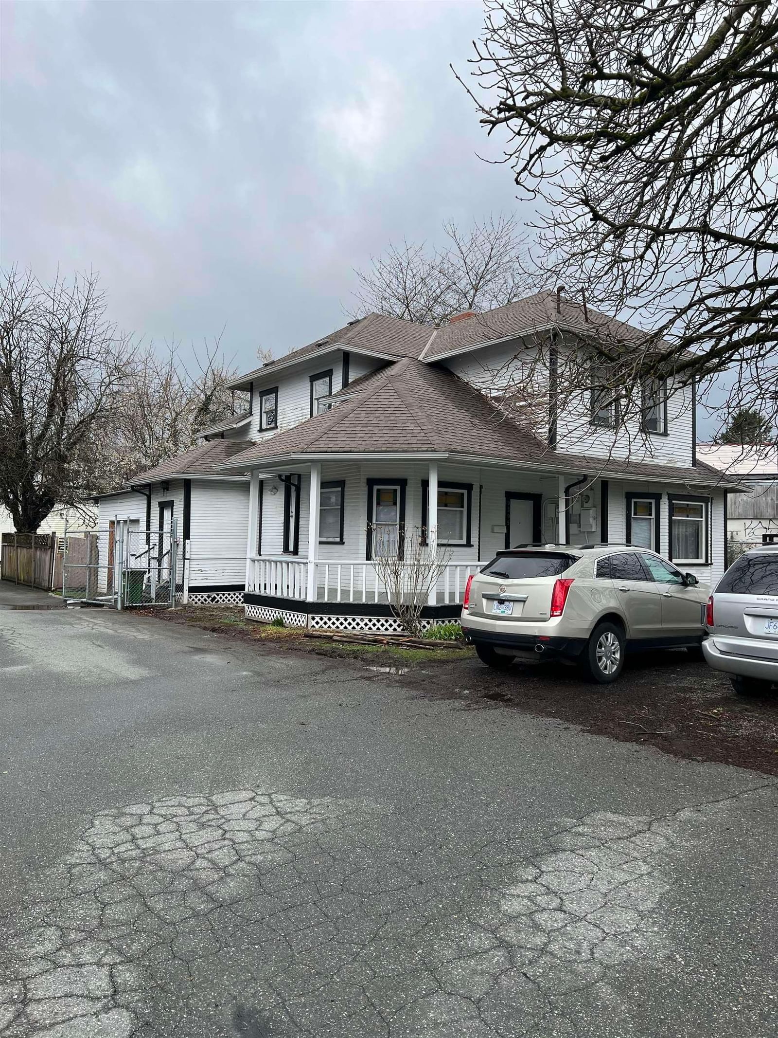Listing Image 1