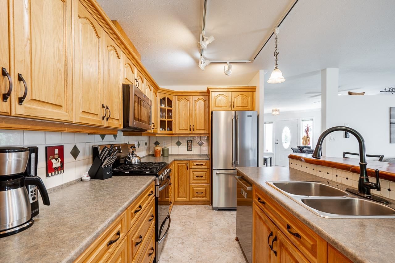 Listing Image 16