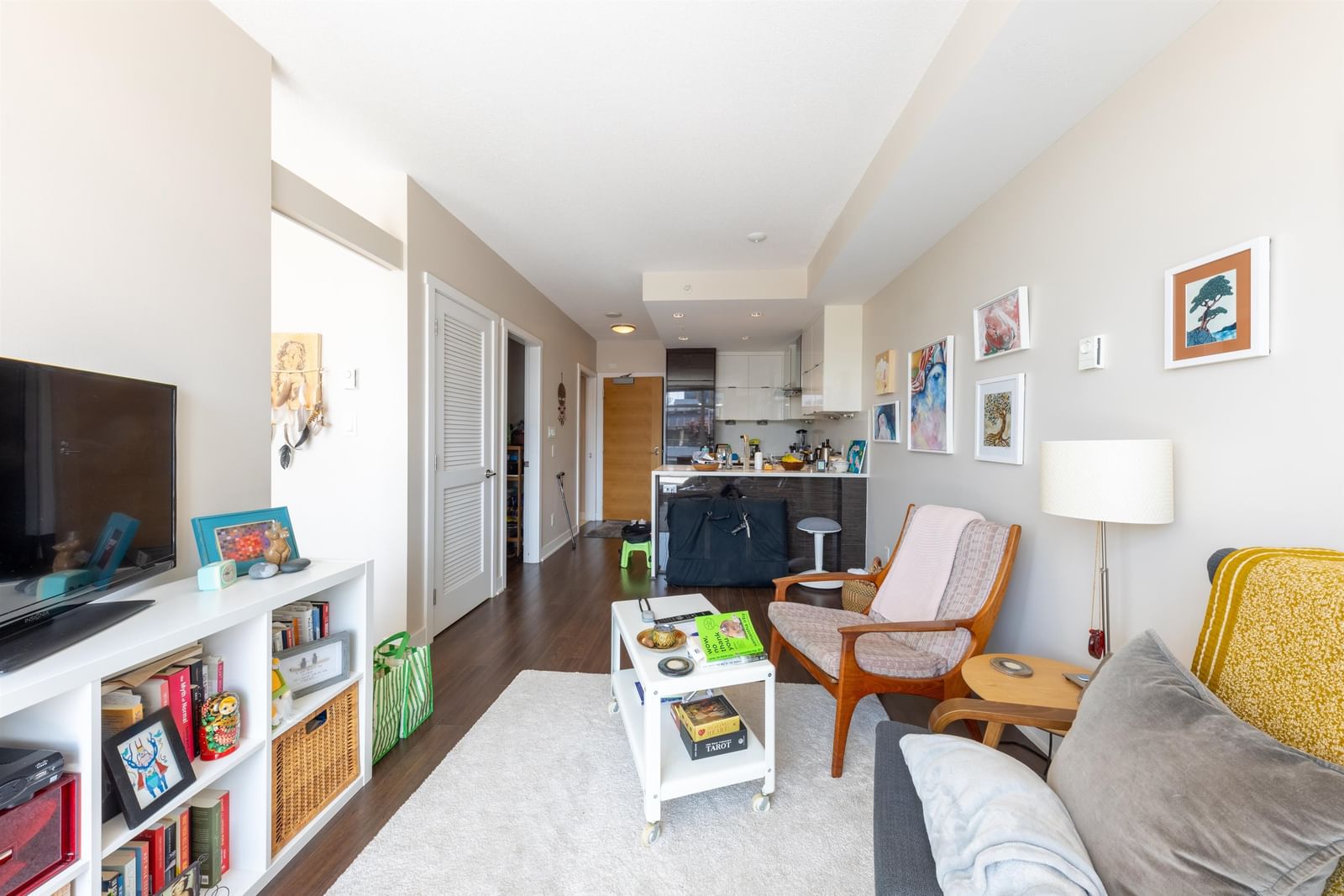 Listing Image 14