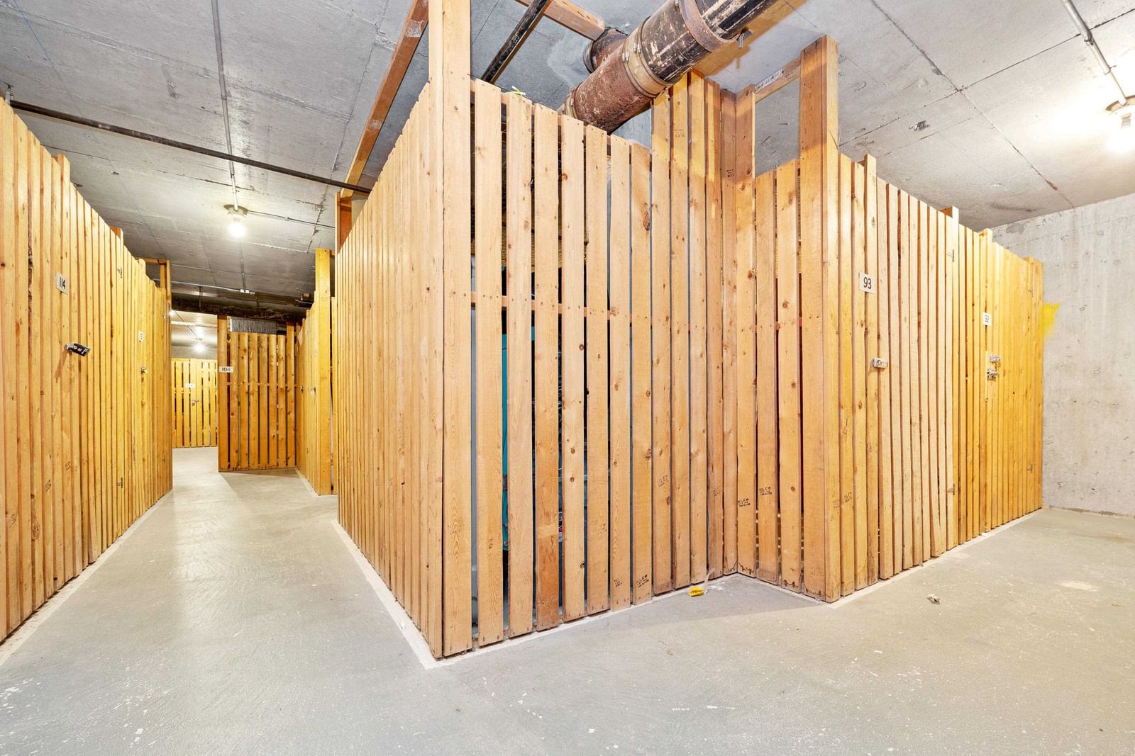 Listing Image 19