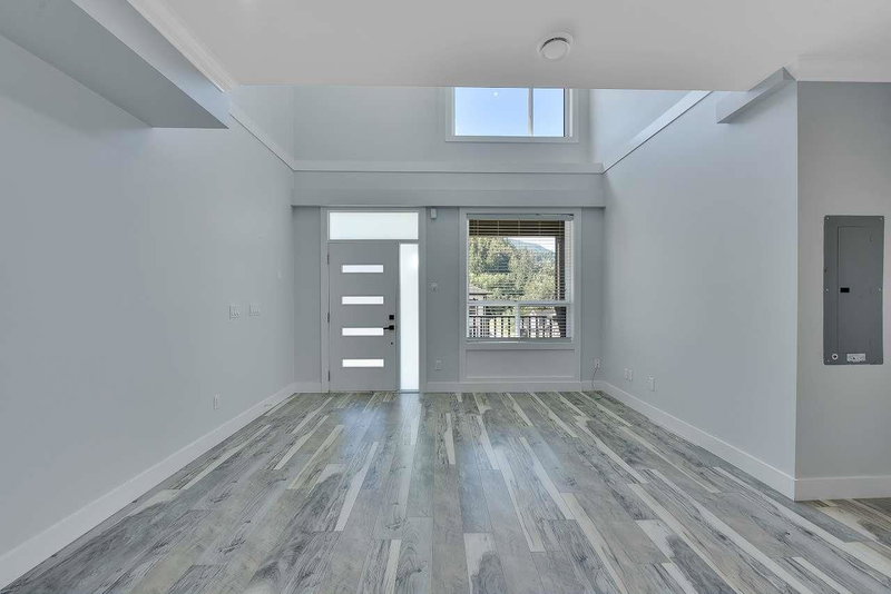 8524 Forest Gate Drive, Chilliwack, V4Z 0C7 | Image 3