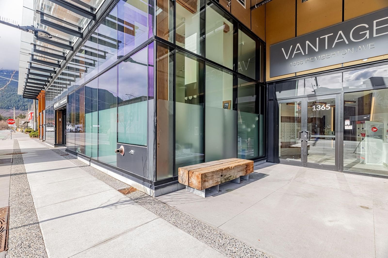 Listing Image 21