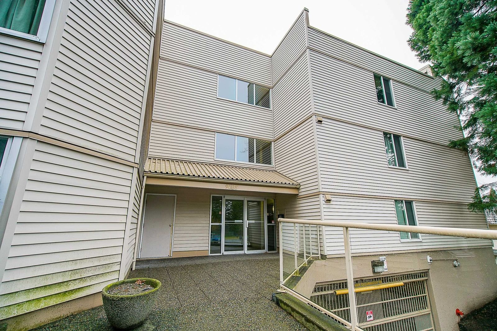 Listing Image 25