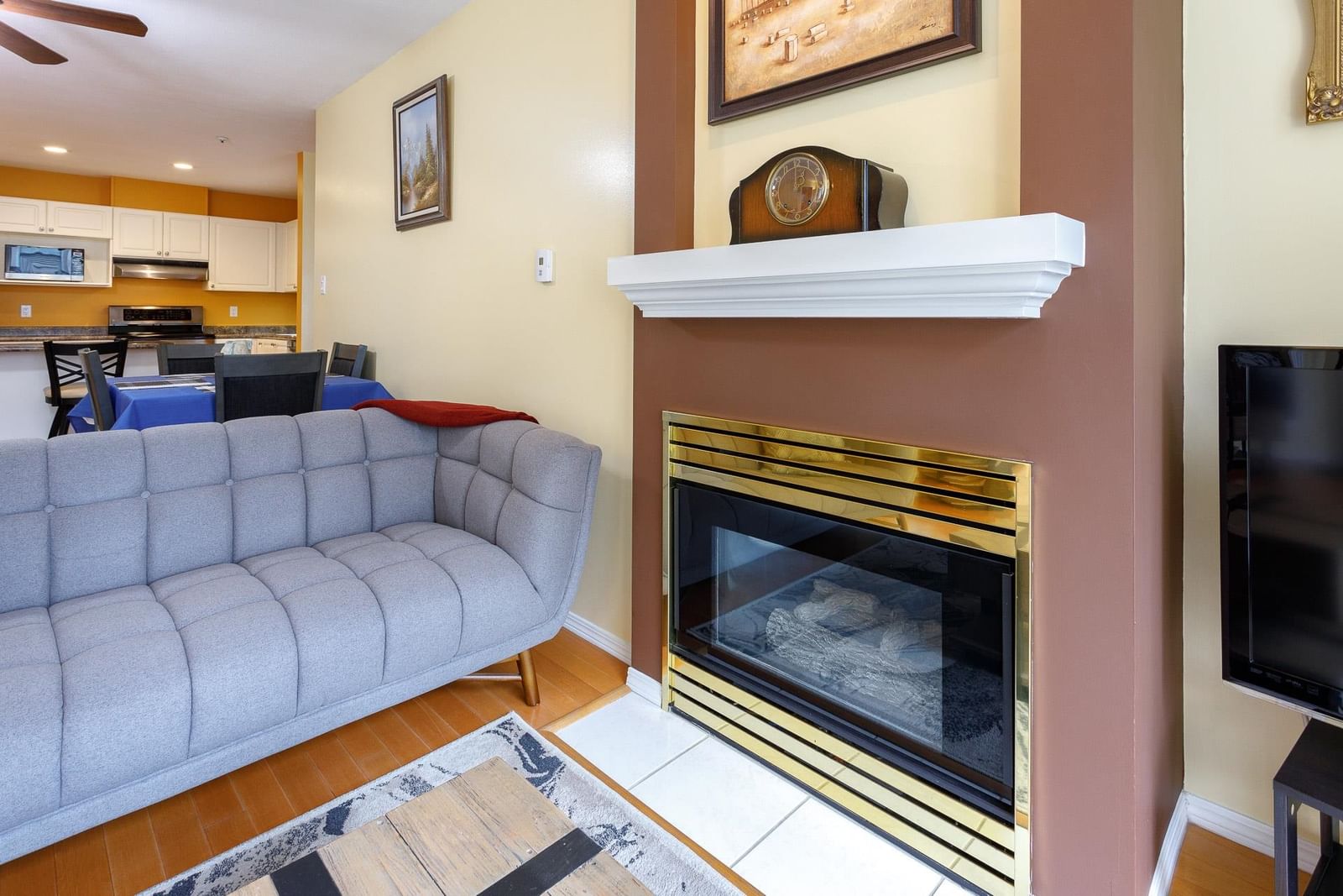 Listing Image 14