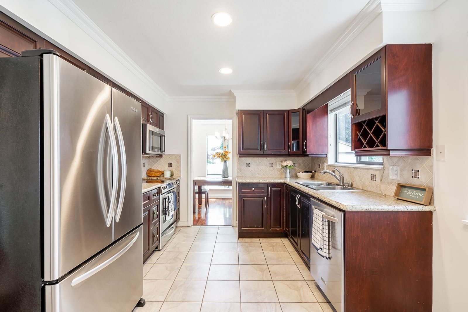 Listing Image 14