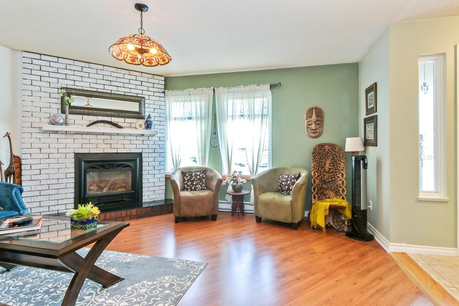 Listing photo 3
