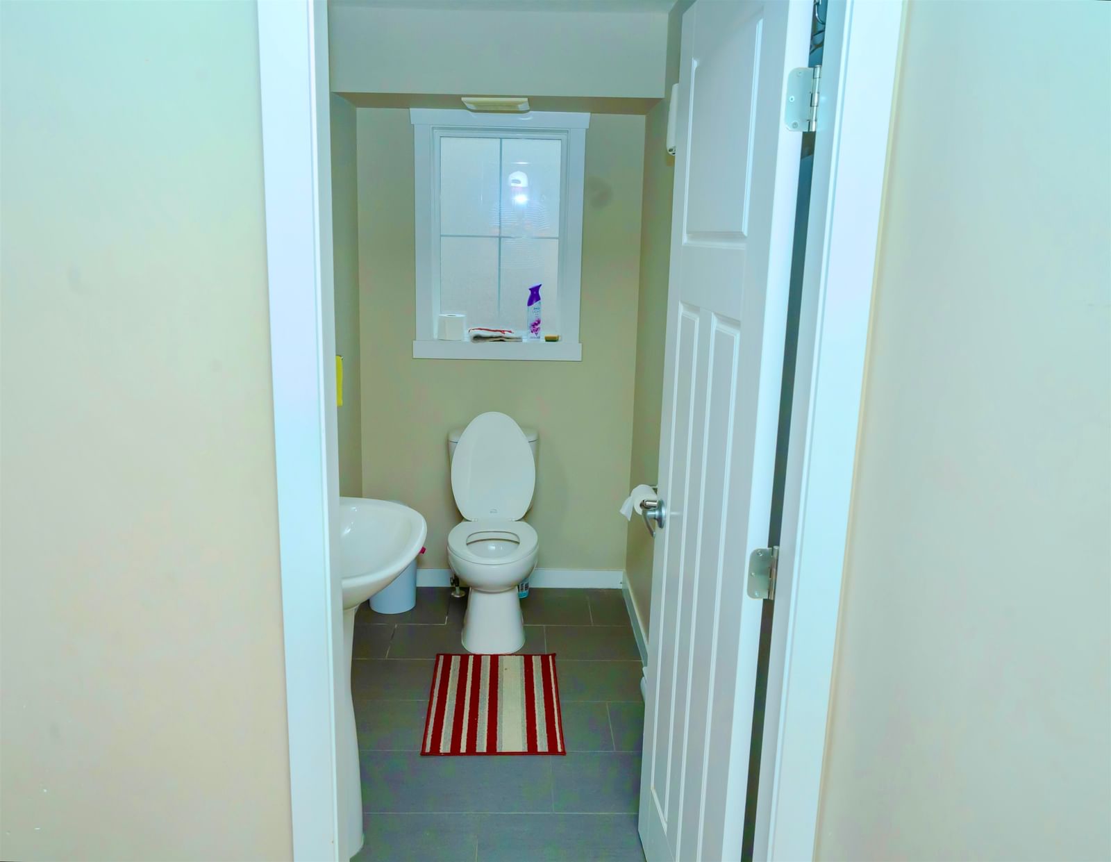 Listing Image 8