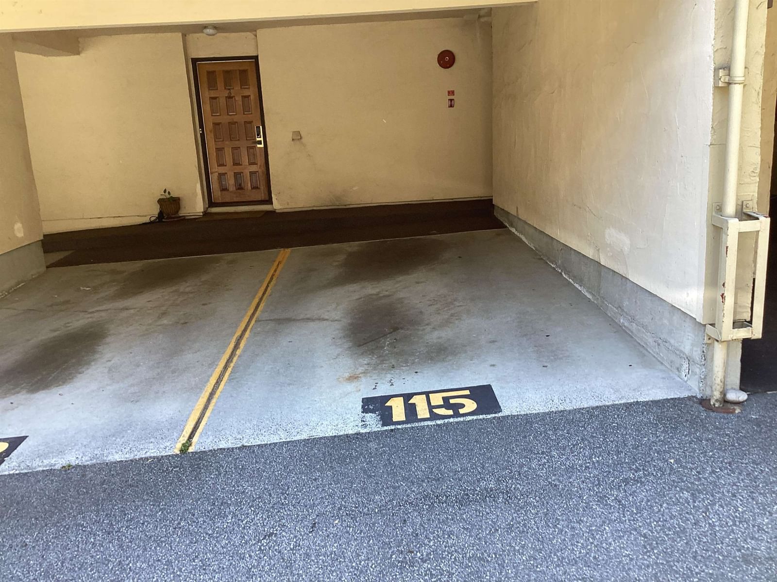 Listing Image 32