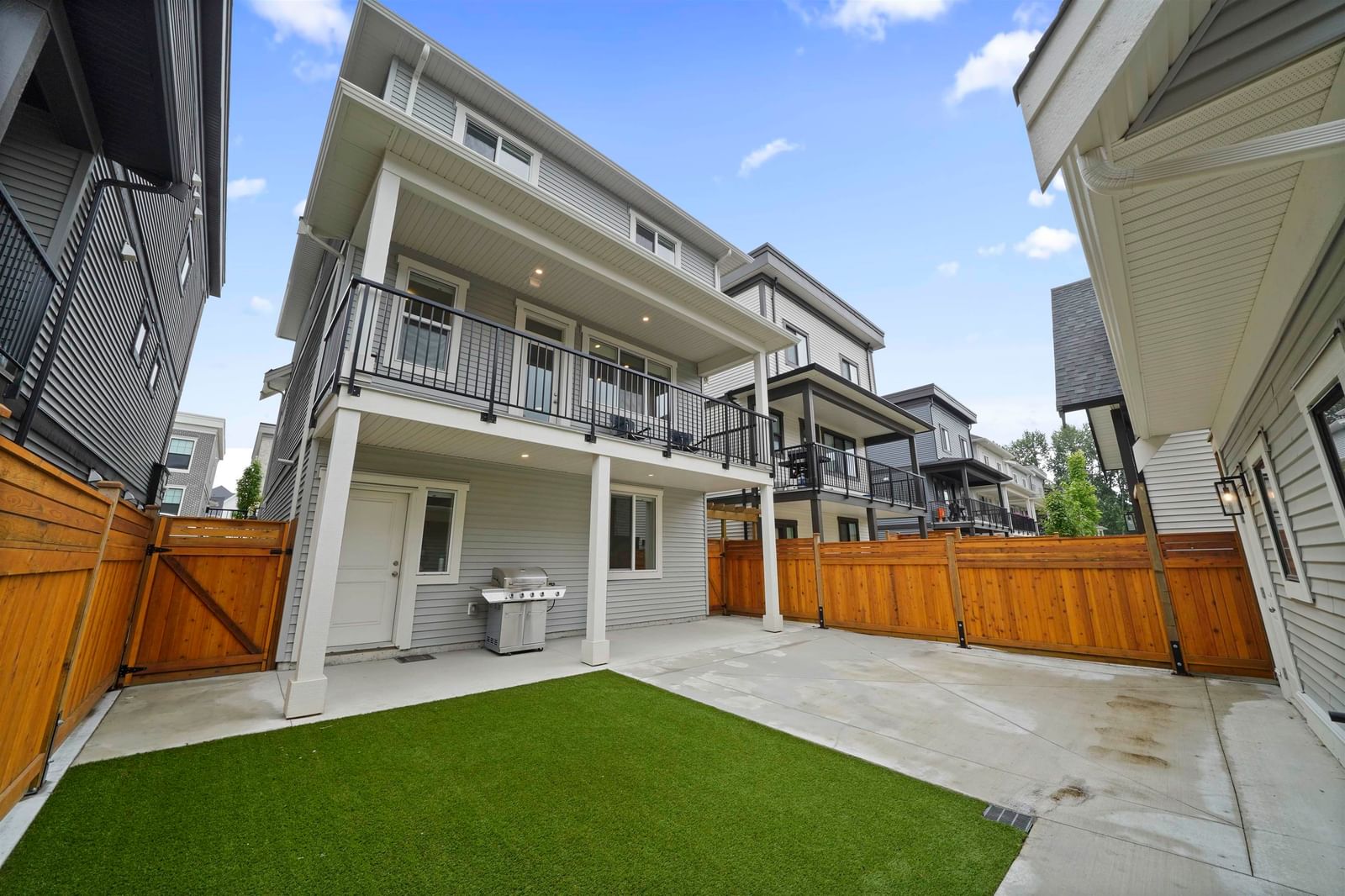 Listing Image 15