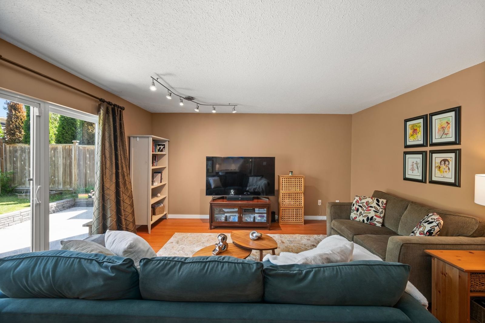 Listing Image 32