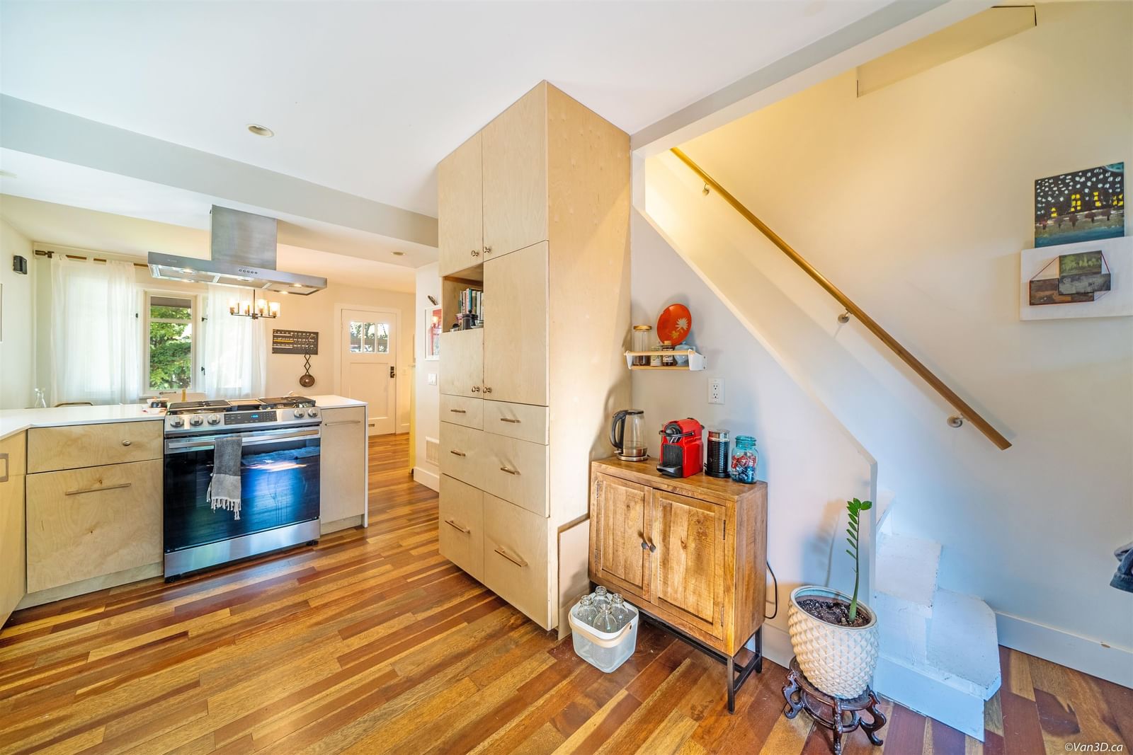 Listing Image 13