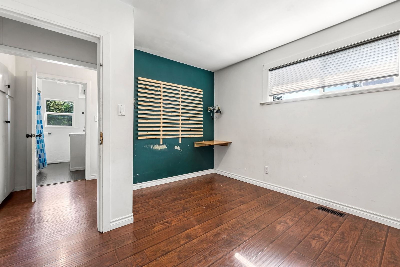 Listing Image 17