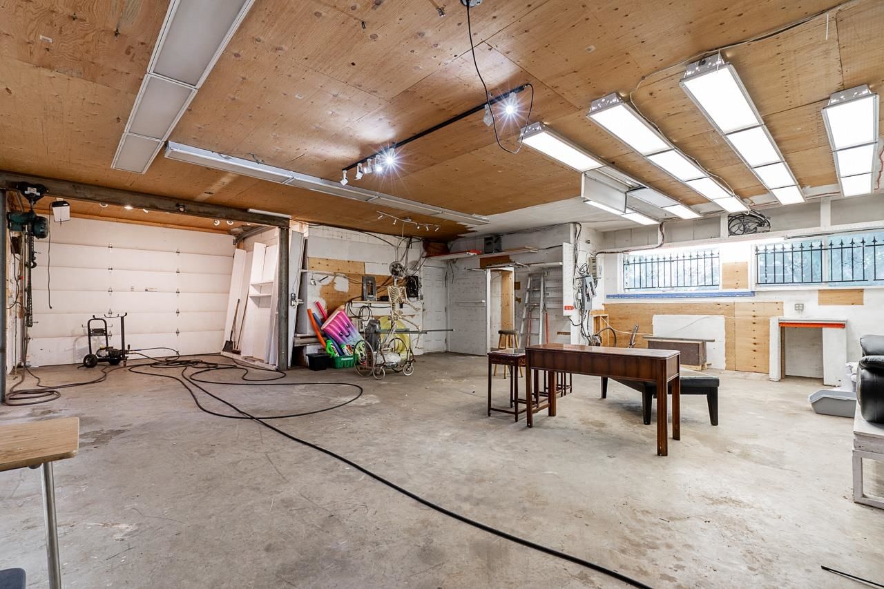 Listing Image 24