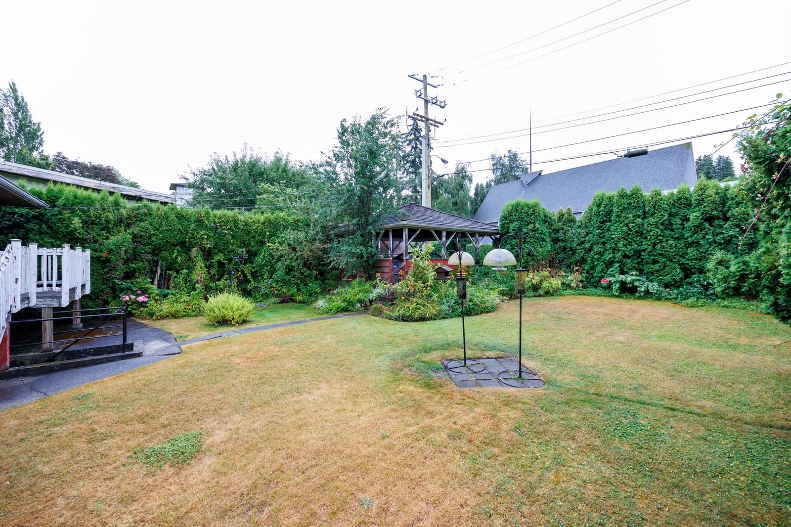 Listing Image 16
