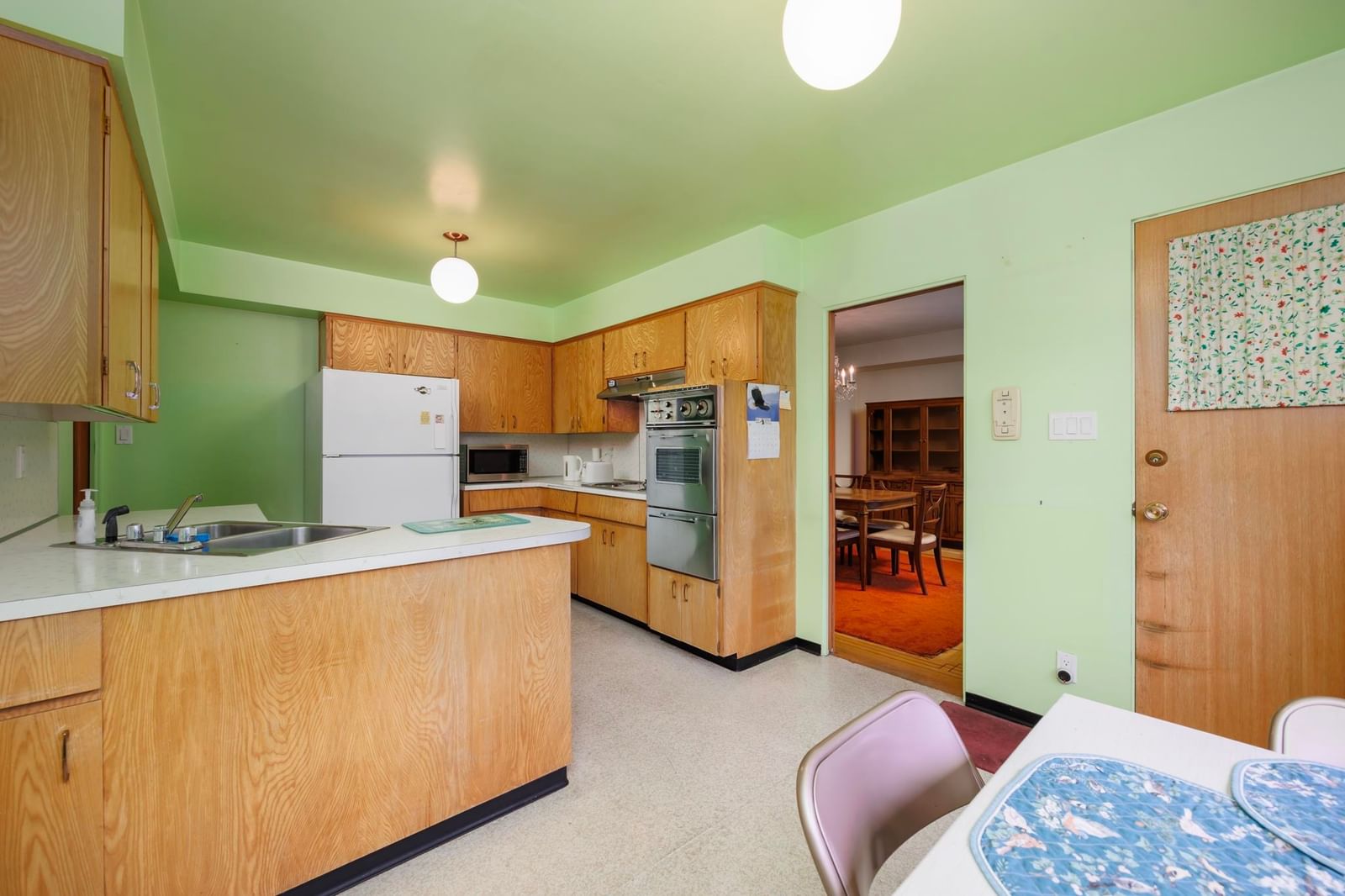 Listing Image 9