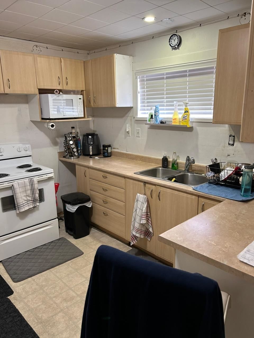Listing Image 8