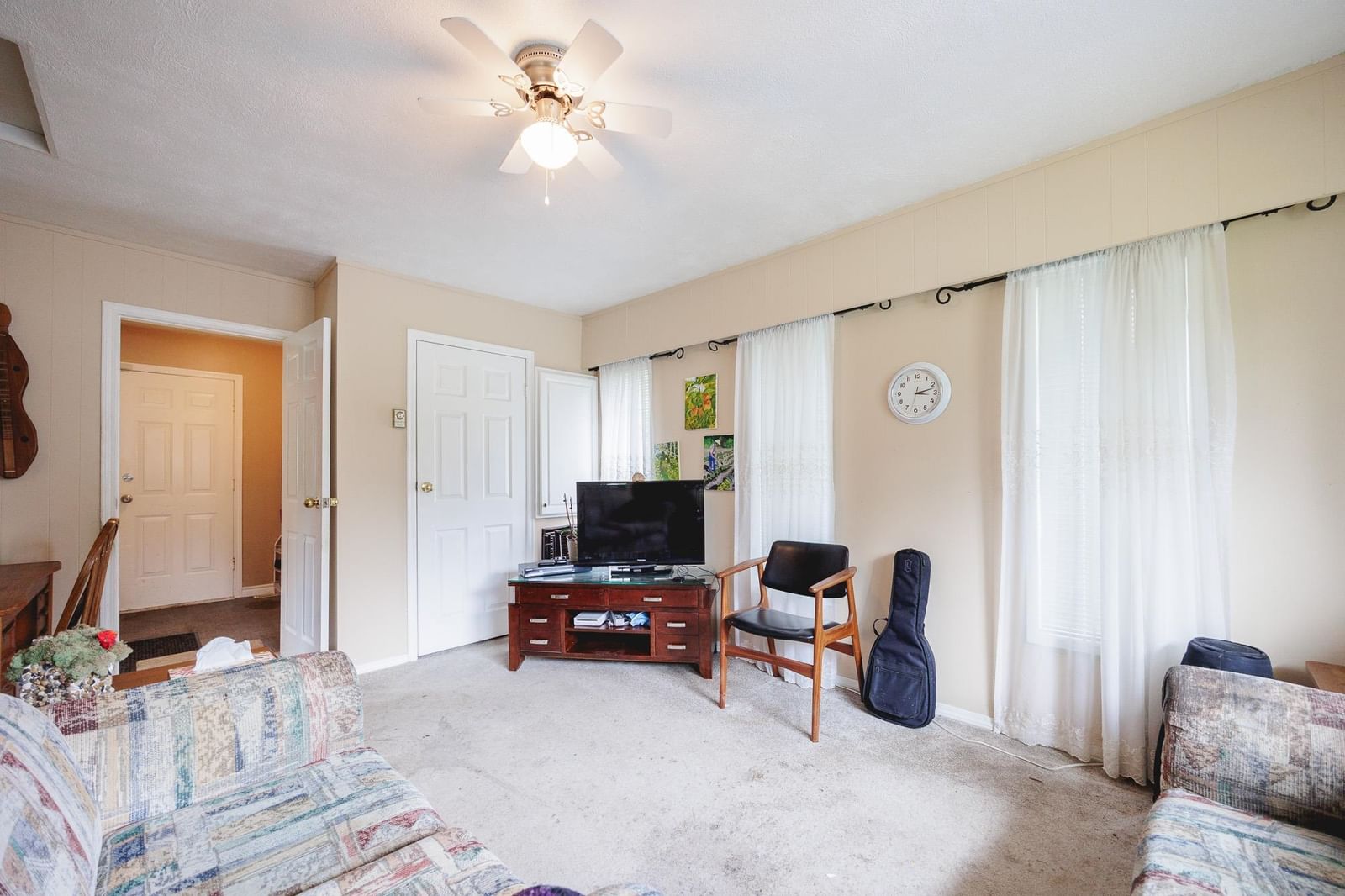 Listing Image 14